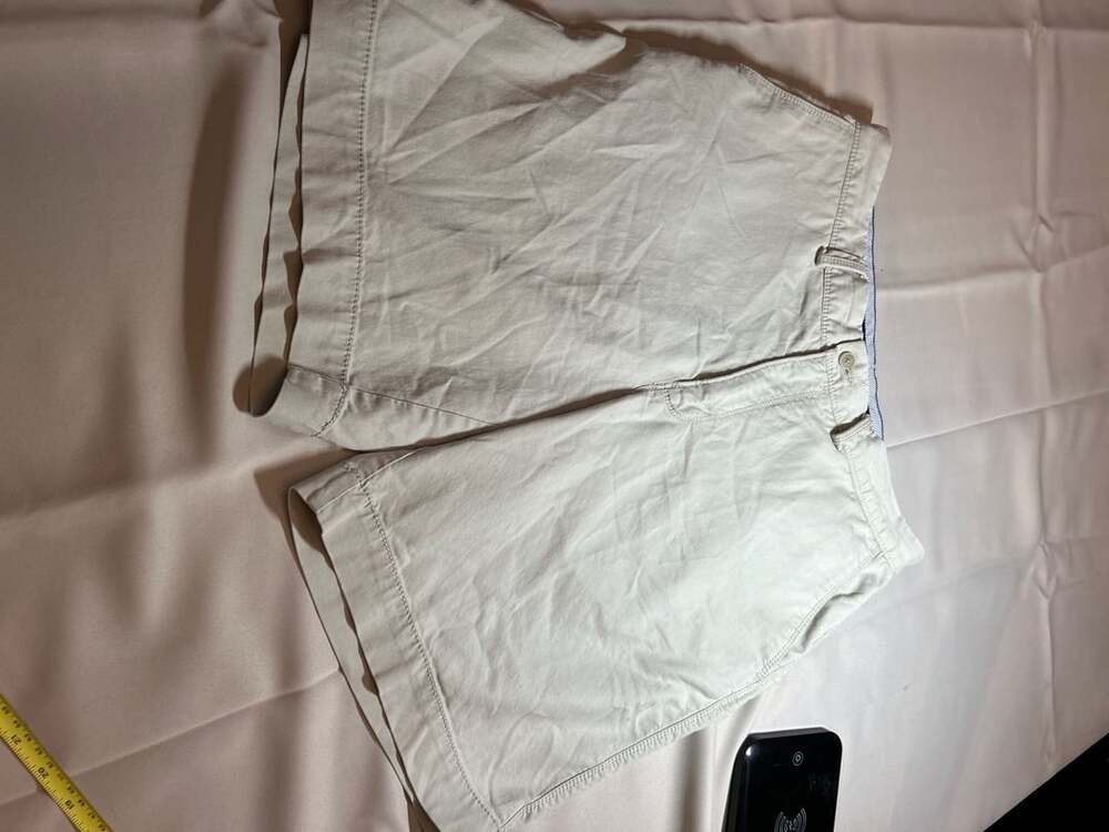 Tommy Bahama Boracay Flat Front Shorts Khaki Size 32